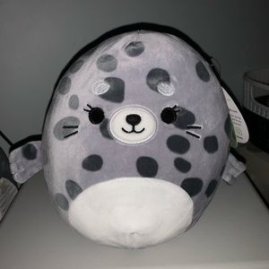 Isis the seal Squishmallow